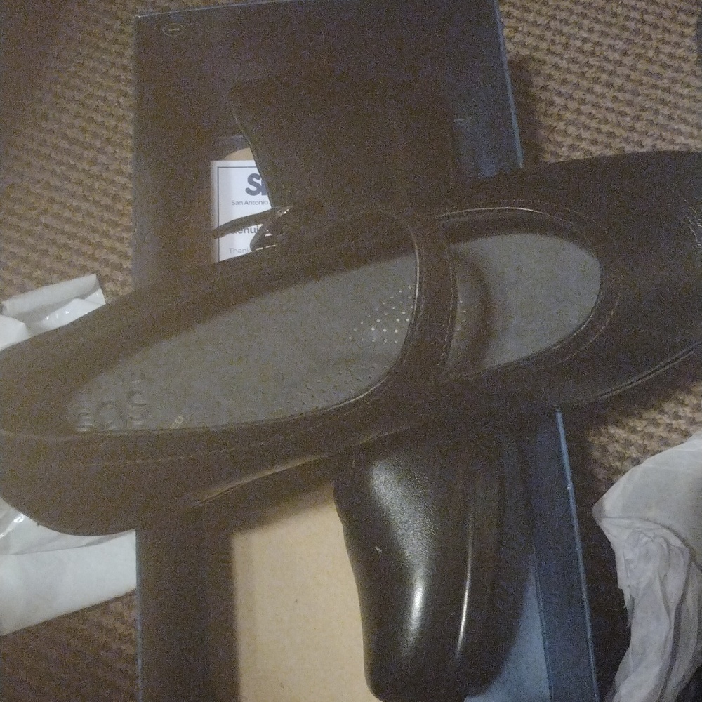 Women's flats